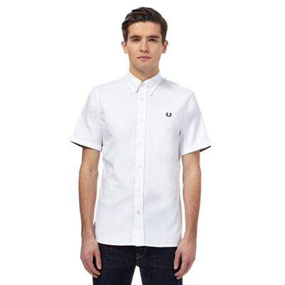 White twill short sleeved shirt